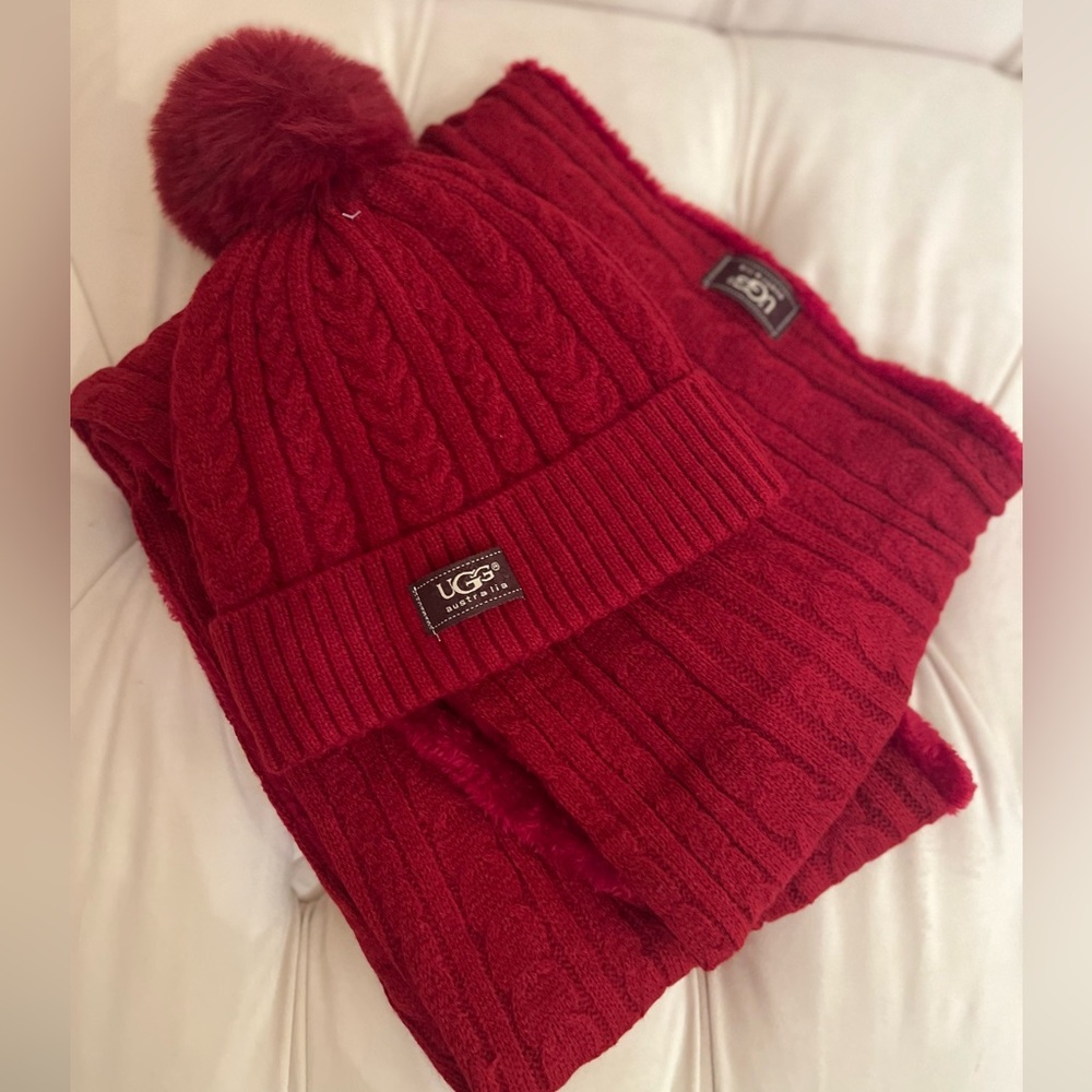 UGG Winter Dark Red Sweater Weather pom pom hat infinity scarf Set. NWT